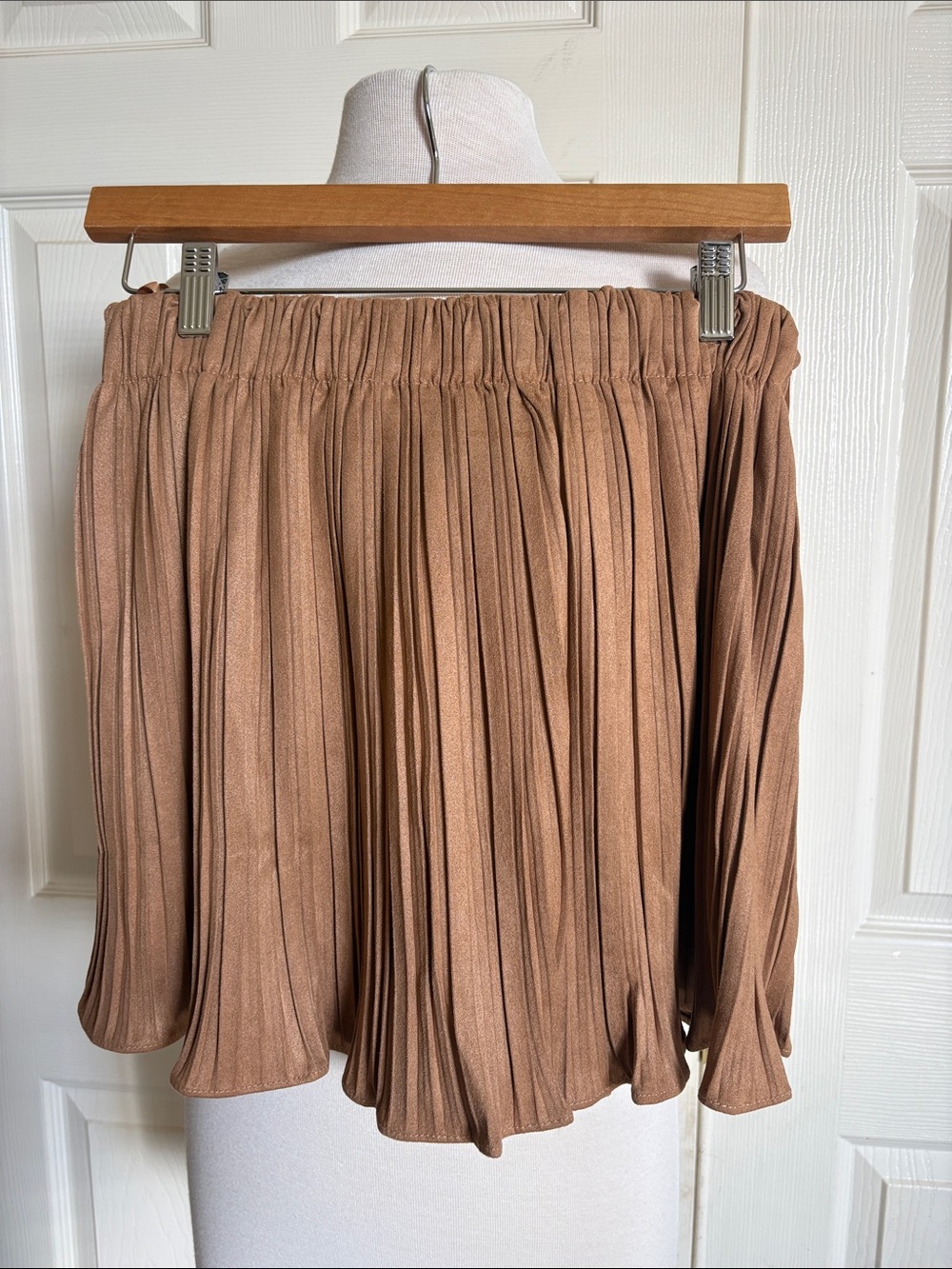 Women's Pleated Brown Suede Skort